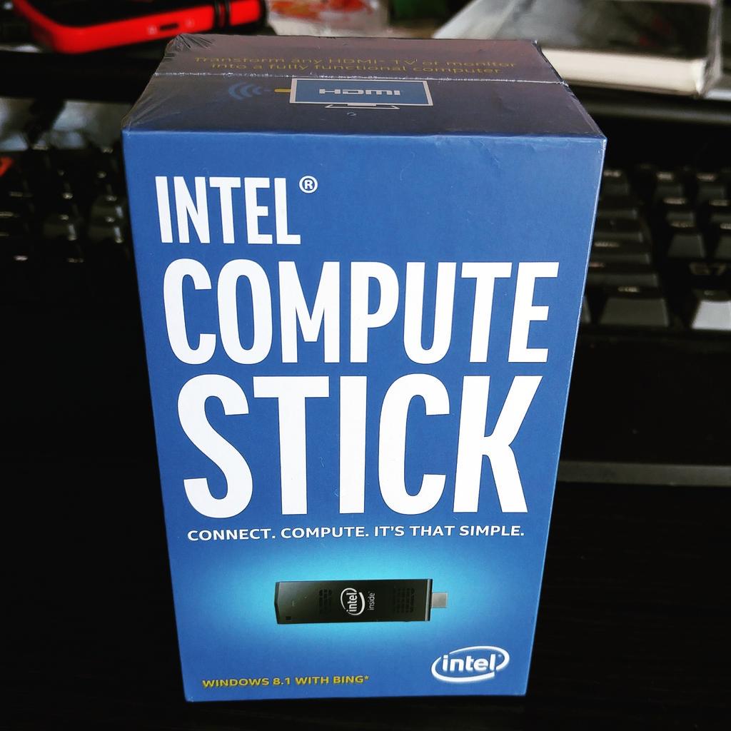 LinusTech's tweet image. My review unit FINALLY arrived! What would you like to see it used for?