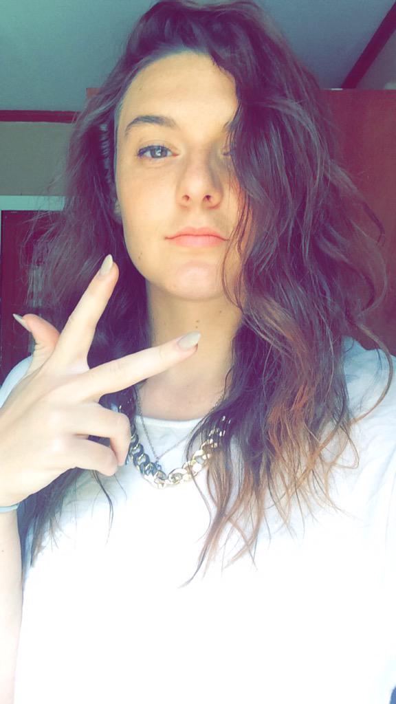 tmxallysaa's tweet photo. all natural hair. ๐พ#stupidhand http://t.co/VM0HQb12LP