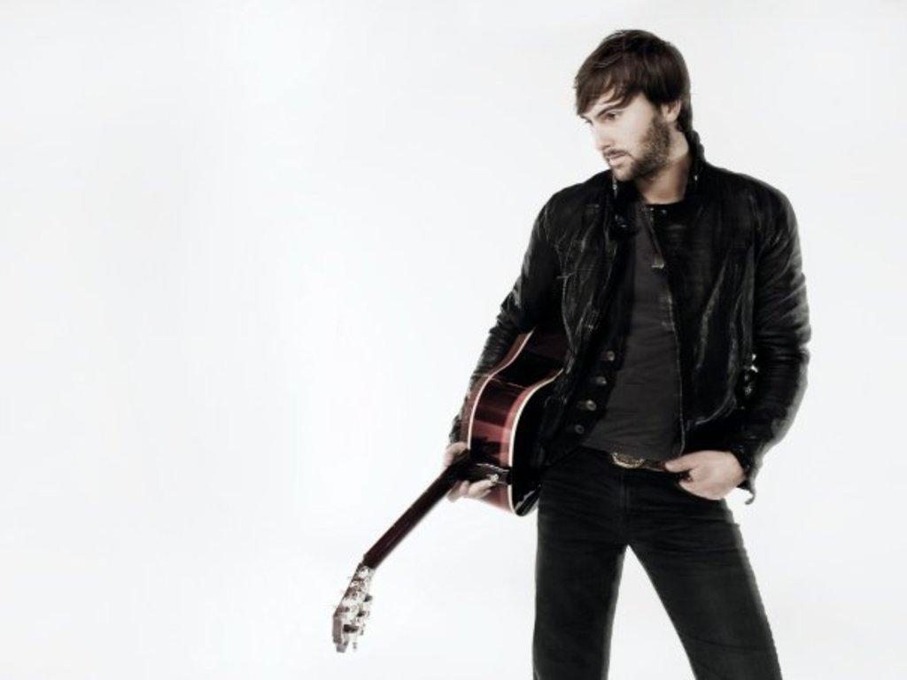 Happy happy birthday to Dave Haywood of Hope you have an amazing day! 