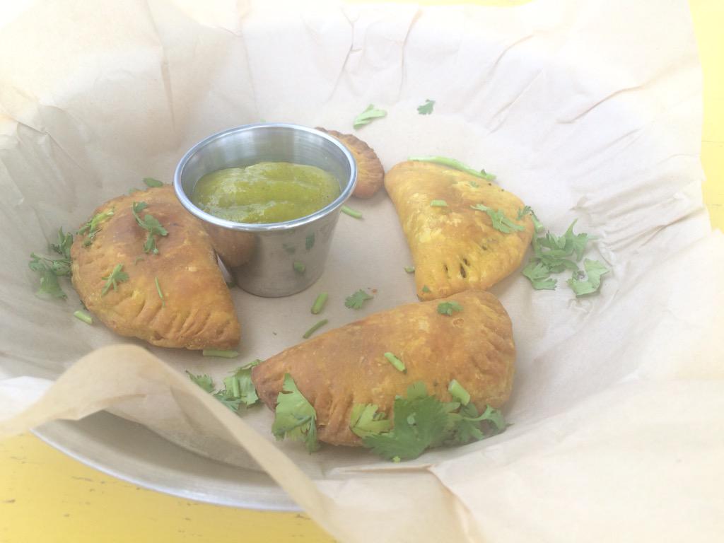 My first glass of wine &amp; bites in Fredericksburg for 4th of July weekend at <a href="/tubbysfbg/">Tubby's Icehouse</a> #visitfredericksburg