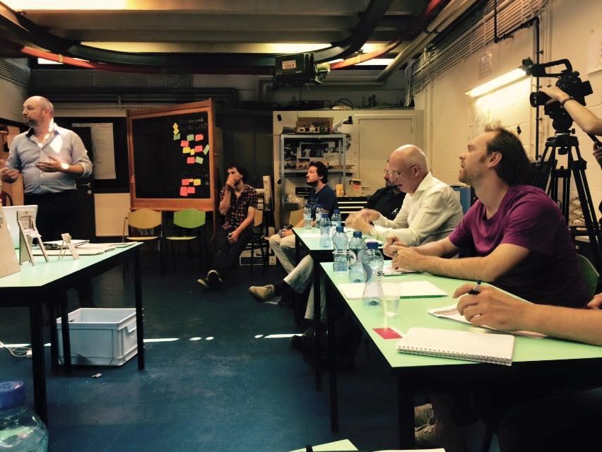 martinmahaux's tweet photo. Bravo à tous pour cet accélérateur innovant! #FastMaker @OPENHUB1 @FabLab_MakiLab @crowdin_be @WDsgn @handsonio http://t.co/XD6gLjqcK8