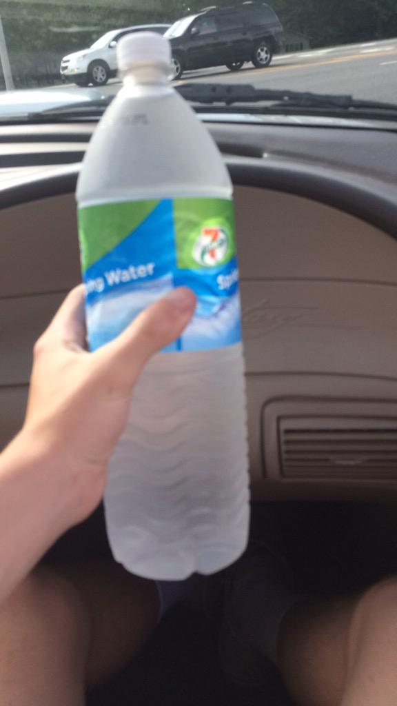WadePMorgan's tweet photo. I've found a lethal weapon #yeebs http://t.co/5rUb86Ncxe