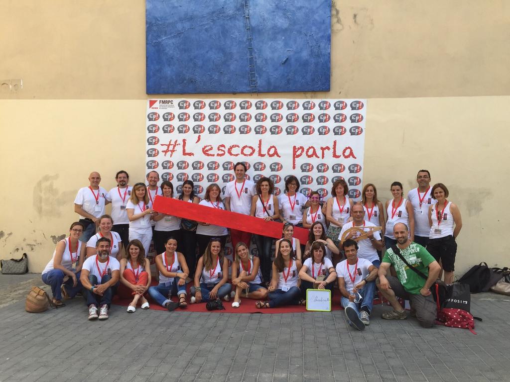 graciacs2's tweet photo. #lescolaparla Una gran experiència d'aprenentatge. Ambiciosa i humil alhora.  GRÀCIES COMPANYS!!! @sealtemporda http://t.co/sct49XDThk