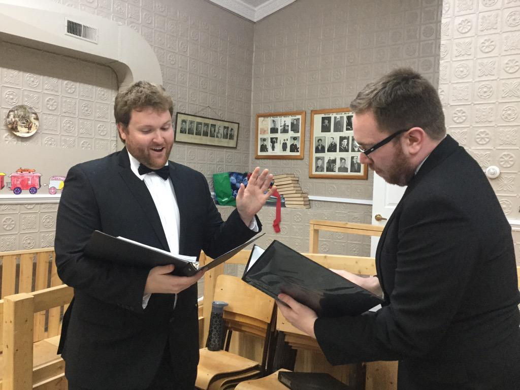 NewmanSound's tweet photo. Getting in the last minute practice!! #decadeofsound http://t.co/SPYLvAo193