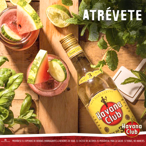 HavanaClubCol's tweet photo. ¡Las vacaciones son para improvisar! Agrega #HavanaClub 3 años a tus granizados de fruta y a disfrutar. http://t.co/poLrdrlxlh