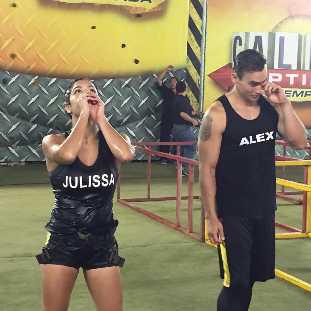 TCdeportesEC's tweet photo. ¡Rugen los "leones" en la competencia de verdad! ¿Cuántos RT's le das a los nuevos clasificados de Calle 7? http://t.co/Wzp3Q5GXVM