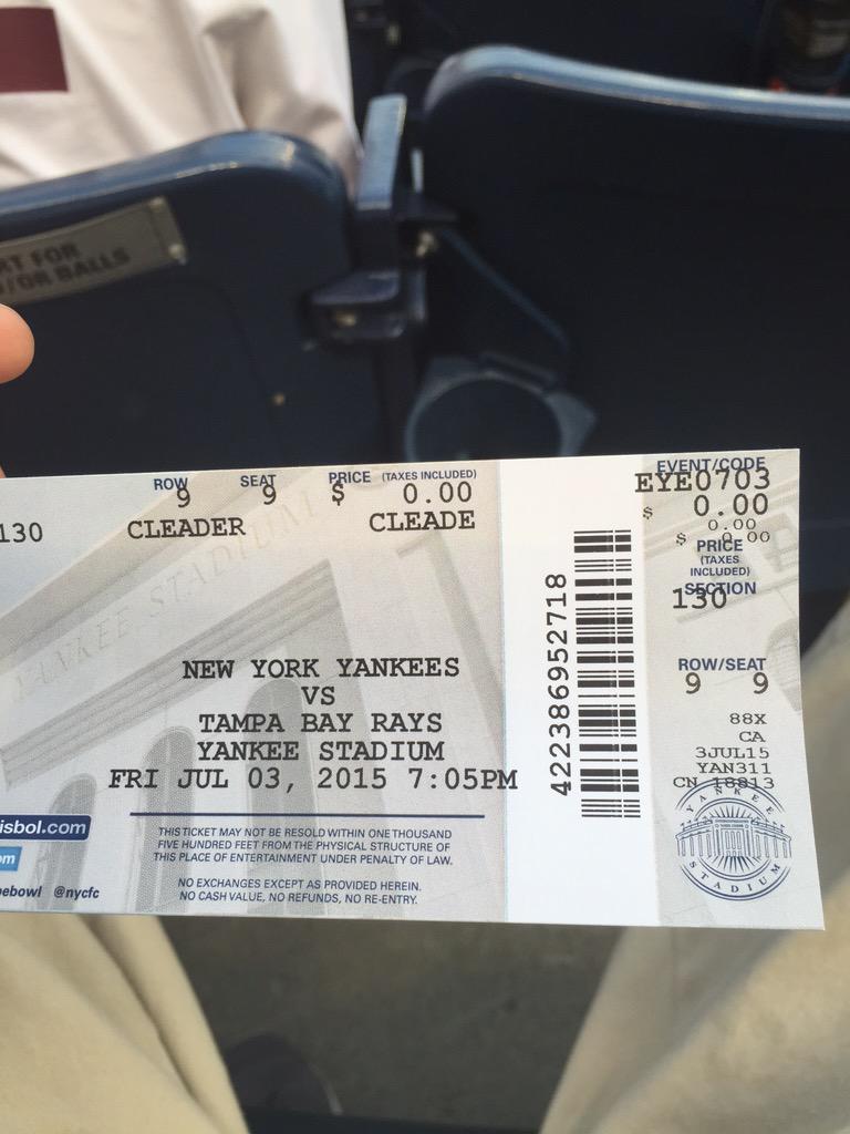 nick_dobbs's tweet photo. So this is happening #rownine #yankees #NYC #free http://t.co/Y41jdhrQpm