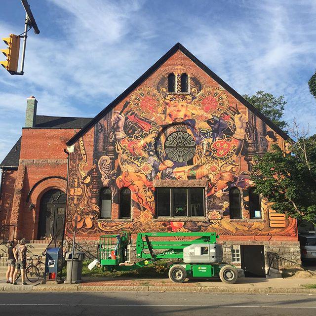 WallTherapyNY's tweet image. ALMOST DONE! Just the windows to go!! @handiedan's "Bollywood Sugar" at @theplayhouseroc #… ift.tt/1C7E9Nd