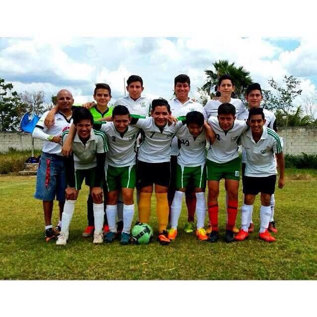 CEYuc's tweet photo. Felicidades a nuestro equipo de Fútbol Varonil!! #JuntosSomos #JuntosTrascendemos http://t.co/54ip9mUTkM