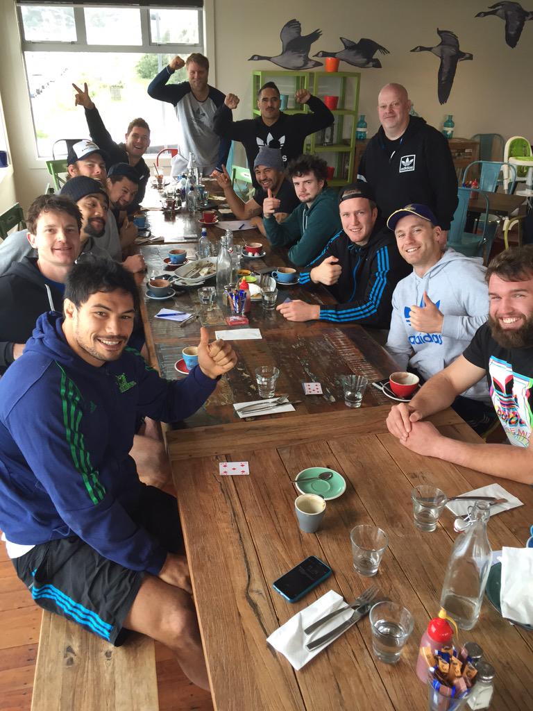 bigdel74's tweet photo. Great coffee an cards #sprucegoose ☕️🌊 http://t.co/8RYLdYa8FX