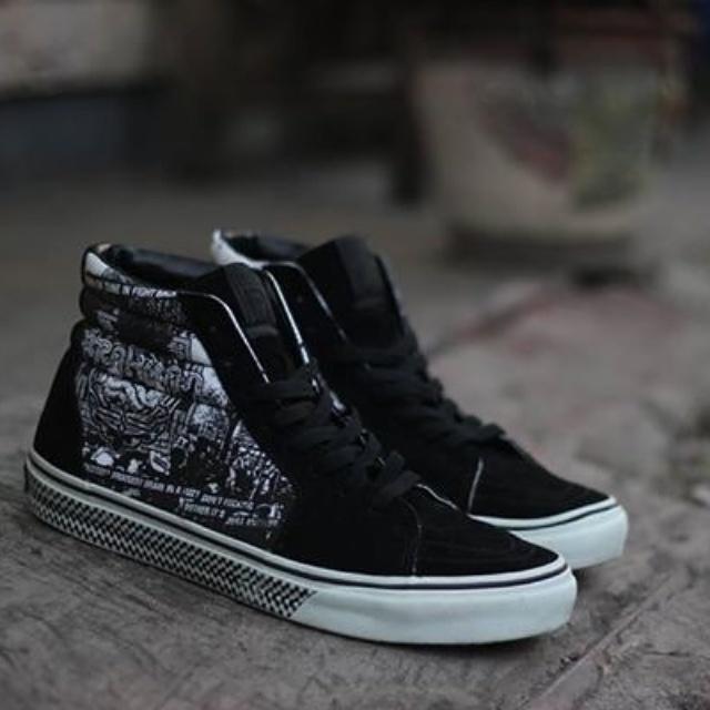 GogonShop's tweet photo. Vans Sk8Hi x Brahman
Size 10us | 9/10 with box | 2,5jt
@CasualStand @hipsetter @ItsMyKicks @tokosepatuindo @tohirrr l
http://t.co/j9iMj6onxi