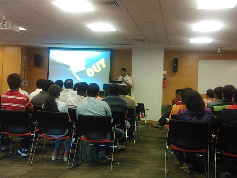 simplymanas's tweet image. What I learn from #Cricket a session from @vinodk_sql  at #SQLBangUG