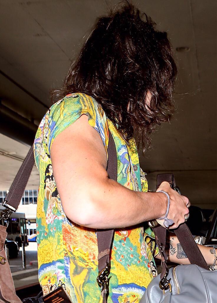 HarryDevotees tweet picture