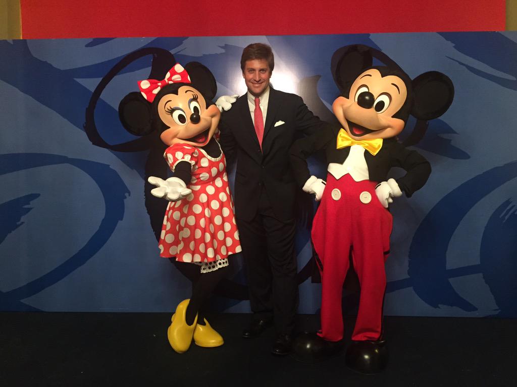 #felizcumpleUSA <a href="/NoahMamet/">Ambassador Noah Mamet</a>