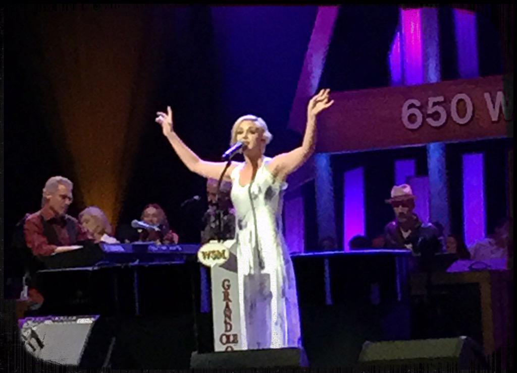 timreynolds's tweet photo. Her 30th @opry performance. Performing #tomatotuesday tune #broken! @IAmMaggieRose - maybe #emovamp next time. http://t.co/vRlpGy1Qzk