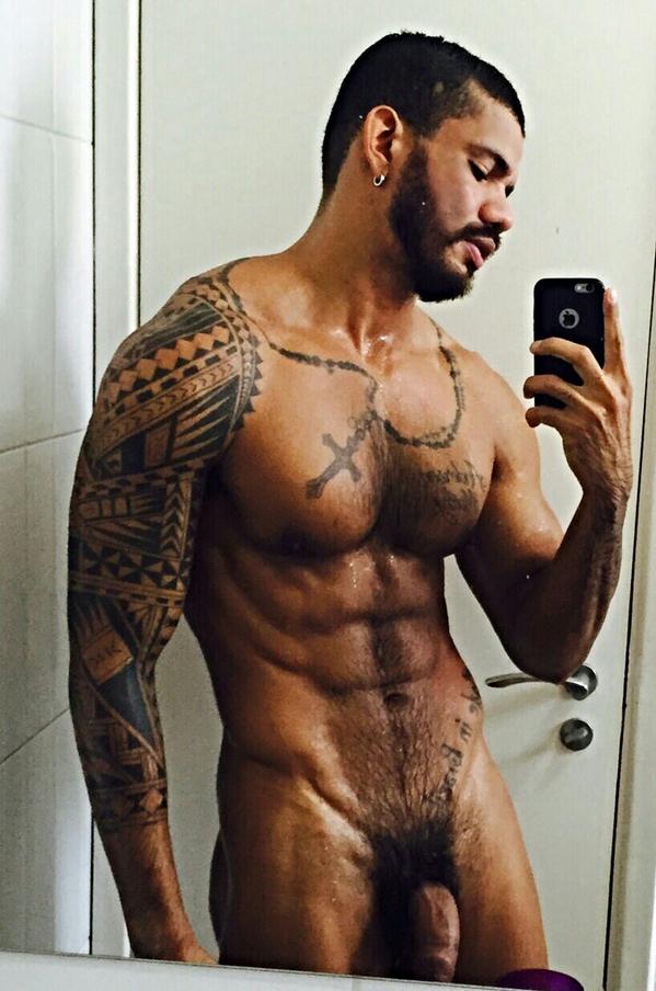PornMen66's tweet photo. @HarryLins vamos se pega algum dia desse 🙈😜💦 http://t.co/qNbZlcr0nA