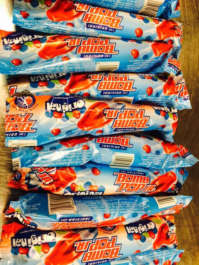 chefdg66's tweet photo. Jackpot #bombpopsrule #highfrutose explosion # kaboom #yum http://t.co/XgKPO0wJ94