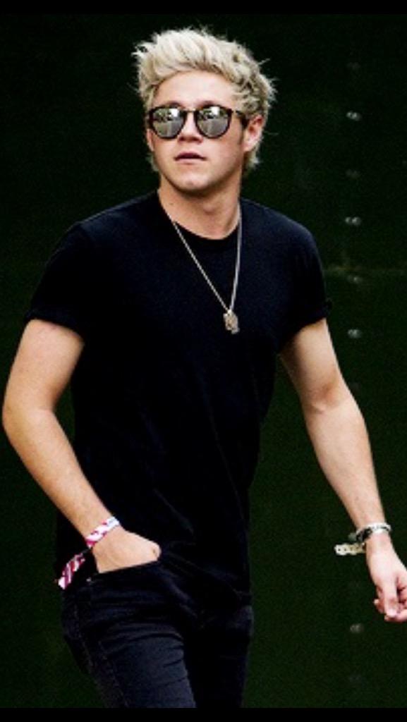niallhfancy's tweet photo. Mc horan partiu rolezinho http://t.co/9lGmYwWE90