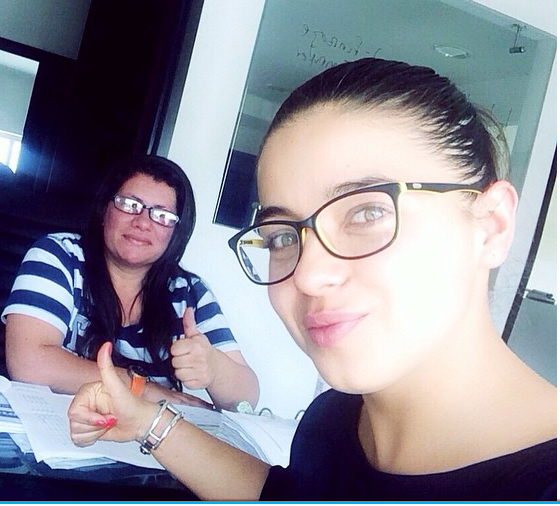 MerceGarcia6's tweet photo. #Nuestra @solneisa #Actriz #Empresaria #Guerrera http://t.co/EIGpgcW7dN