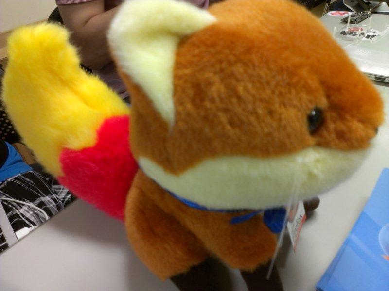 kawadays's tweet image. Firefox OS コミニティ様よりフォクすけ君

か…かわいい！ #html5jk