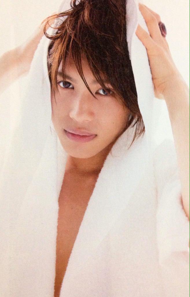 junnn_ta's tweet photo. 「  好きやで  …  。

西侍黄 | 個室 | ドS | 大切不要 | 左固定

   …  なんて言うわけないやろ 。 」

” ほら 、早よこっち来て相手しろや 。 ”

#RTしたnrさんで気になった人お迎え http://t.co/DJH4chy0Qj