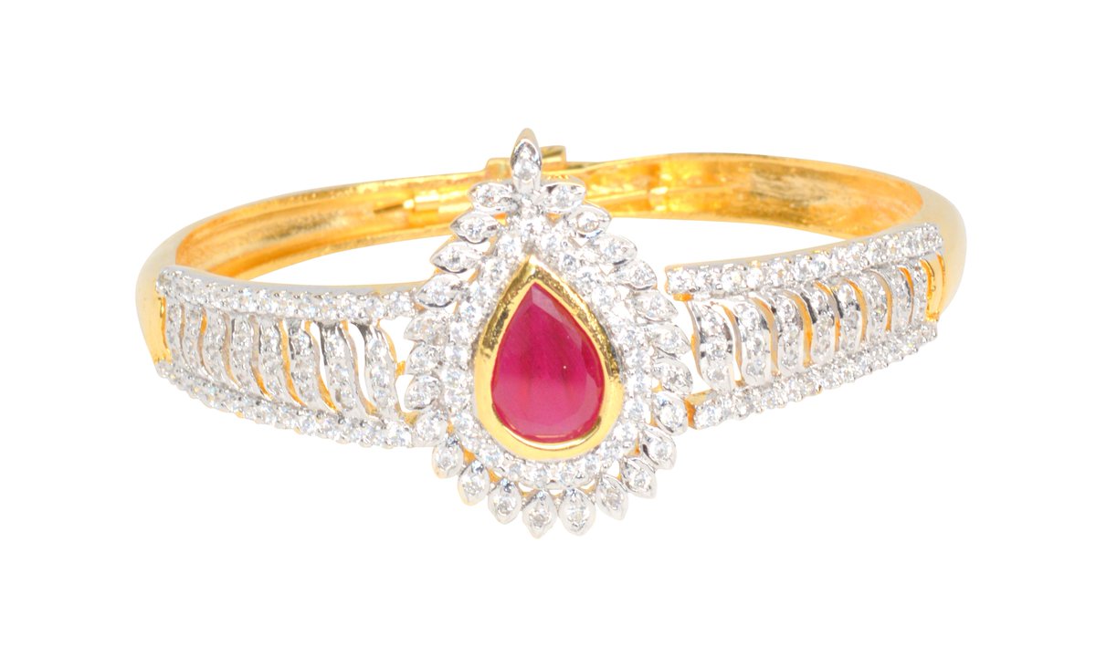SupernovaJewels's tweet photo. Shop simulated #diamond #bangle #bracelet http://t.co/mGckd9KJba #jewelry #simulateddiamond #ruby #labdiamond #bridal http://t.co/MuPPuLF6Af