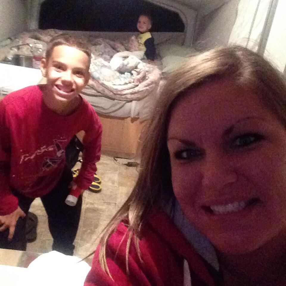 tiffany_cloud's tweet photo. Camping on the Lake #Summertime #LateNights #FourthOfJuly #MakingMemories @ituhamightyoaks http://t.co/HB68EAtBn8