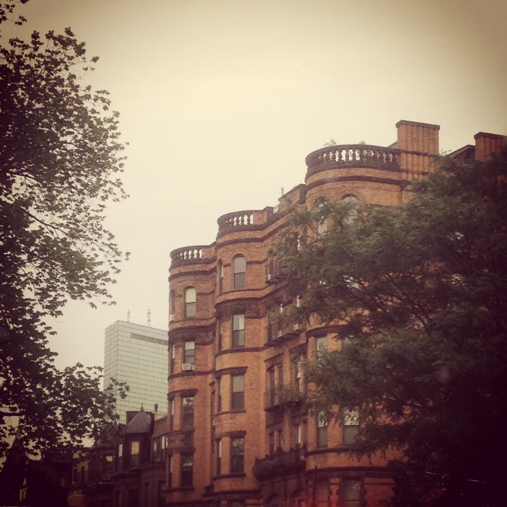 VMach87's tweet photo. #Boston http://t.co/15RoYmMYJI