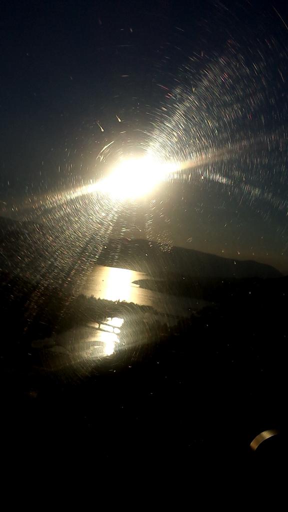 brookie_smithrz's tweet photo. Impromptu helicopter rides are the best helicopter rides 🚁 http://t.co/dXZFHrzThd