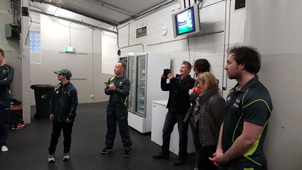 #sportability #AFLTigersgiants Tom Mitchell being welcomed into <a href="/UmpireAFL/">Umpire AFL</a> team @DownsyndromeVic @InnovateApricot
