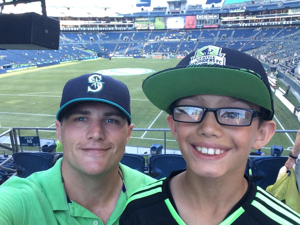 AddDee_54's tweet image. First ever Sounders game! #SEAvDC #xboxphotocontest
