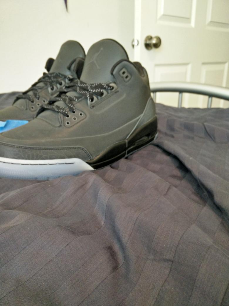 connorscott28's tweet photo. Dyed the soles black and speckled the midsole. #firstcustom http://t.co/aQWrKUxePj