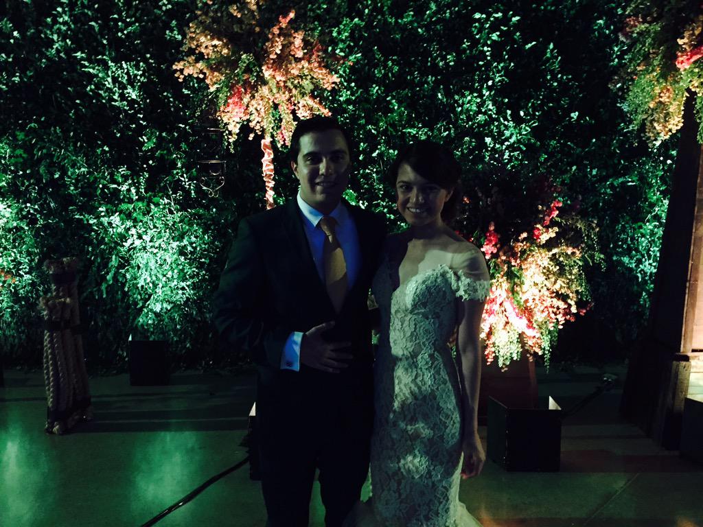 Fabian_Ibarra_S's tweet photo. Fiesta de graduación!! #PromCoach #PromCoachFARQ @carolviky @Rochalevi1 http://t.co/buqRNmuo51