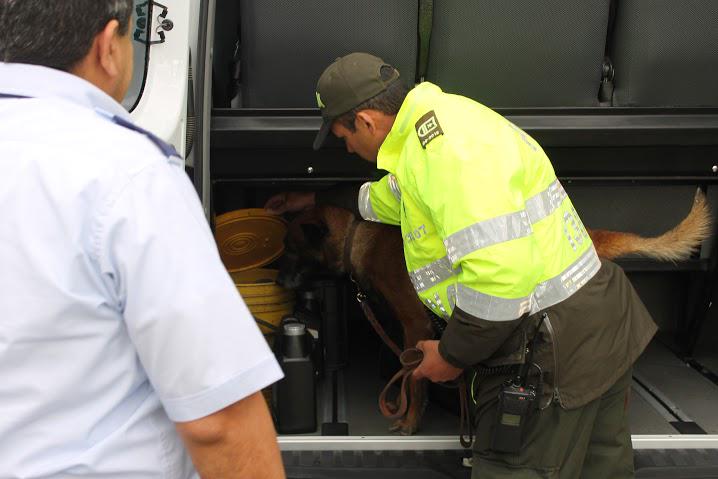 PoliciaColombia's tweet photo. Trabajamos arduamente para brindarte seguridad y tranquilidad. #JuntosEstamosSeguros http://t.co/ck97ohj3Ew
