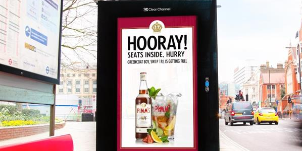 thinktanklondon's tweet image. Pimm’s launches innovative digital posters - take a look here: bit.ly/1LFGfqU #summertime