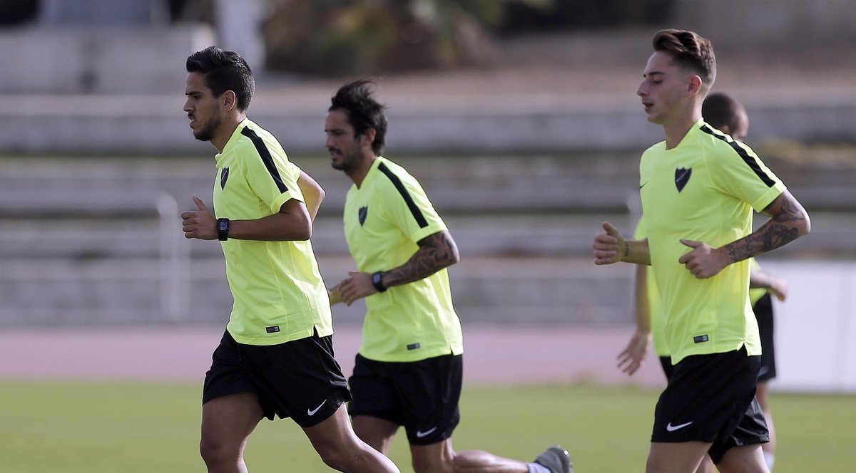 MalagaCF's tweet photo. .@JoseRecio45 : “Tenemos las mismas ganas de repetir un gran año” http://t.co/34cnPRcmKL http://t.co/ubcoc0aFfn