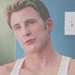 layoutsfromkay's tweet photo. Happy birthday Steve Rogers!🍰🇺🇸 http://t.co/YbSSttgUP8