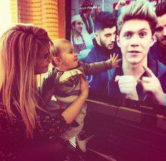 MelodyTYoung's tweet photo. Yup, that's your daddy. 
Happy birthday little sunshine :) http://t.co/rP75gfkV8g