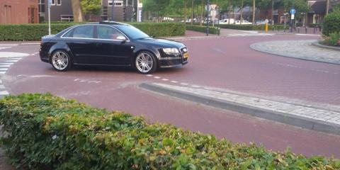 Audi RS4 dlvr.it/BQ6Z04