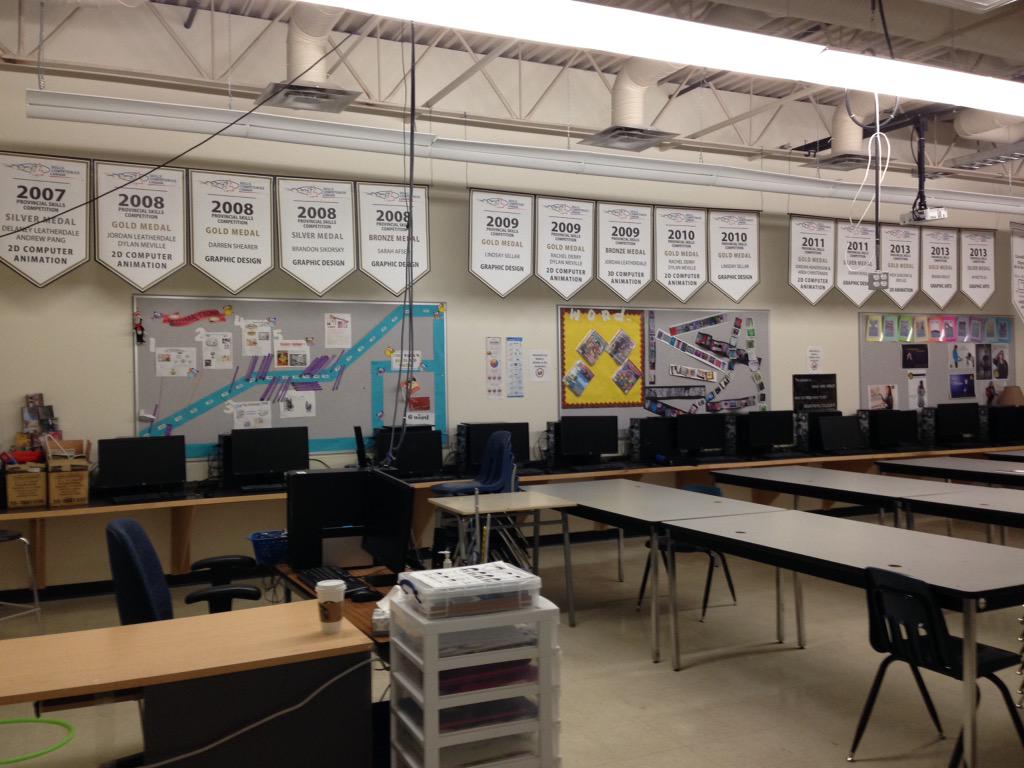 ChristineYH's tweet photo. What impressed me about Saskatoon Trades &amp; Skills Centre are banners of excellence &amp; high performance. #csba2015 http://t.co/Le7N65pskg