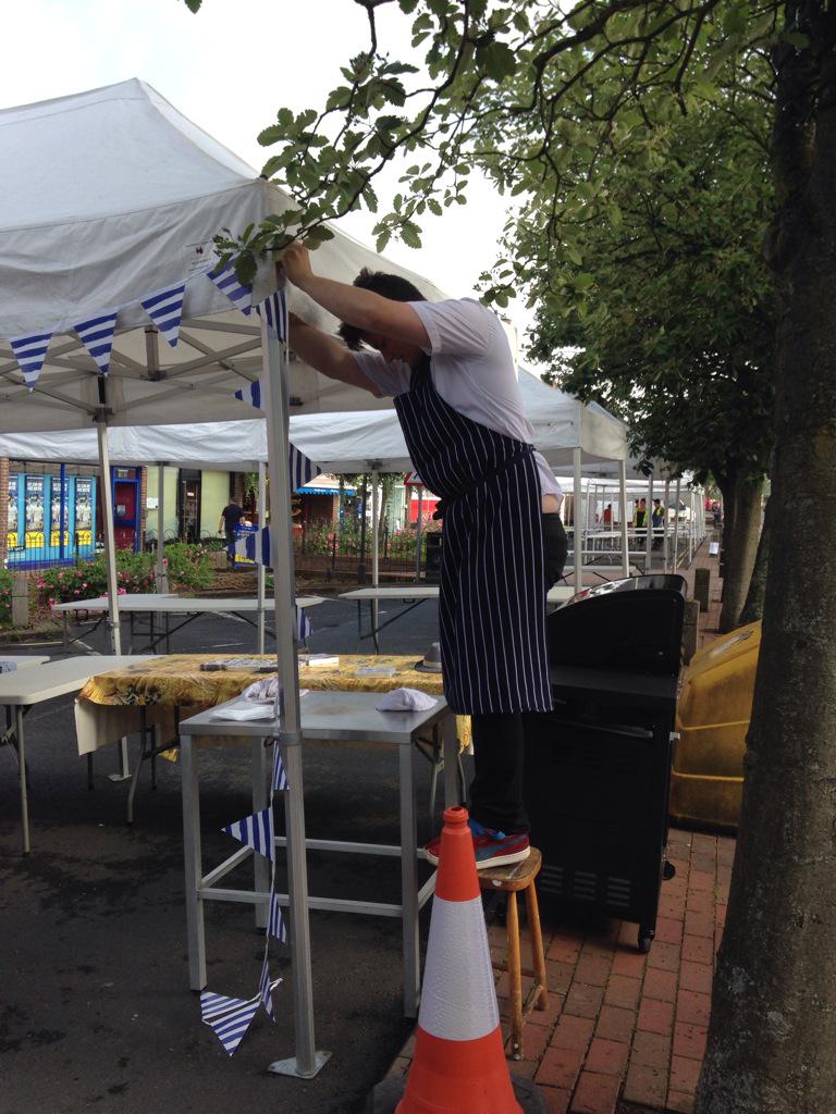 Thanks to <a href="/BBCShropshire/">BBC Shropshire</a> and Eric for the chat today.
We are setting up right now!