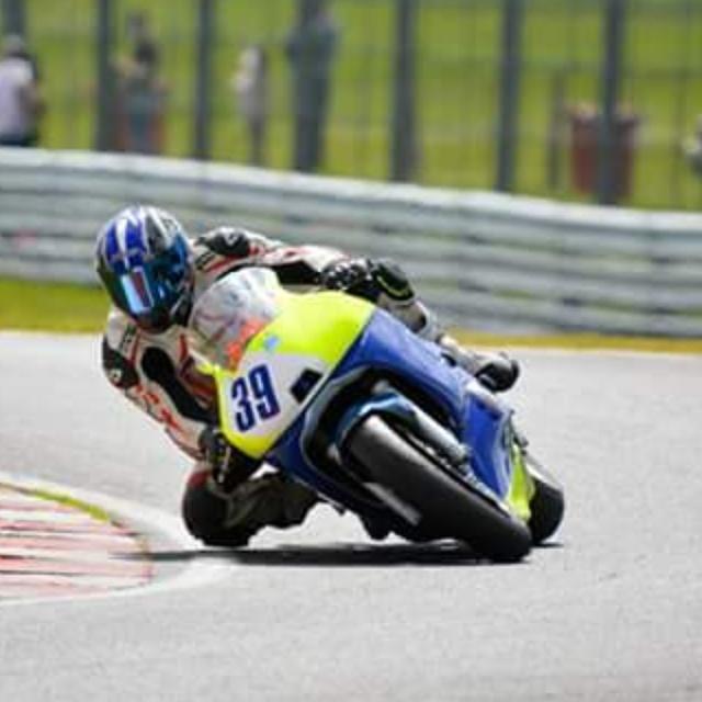 dsracing49's tweet photo. #thundersportgp #oultonpark #dsracing #looking for #sponsors http://t.co/qgSD1UPznD