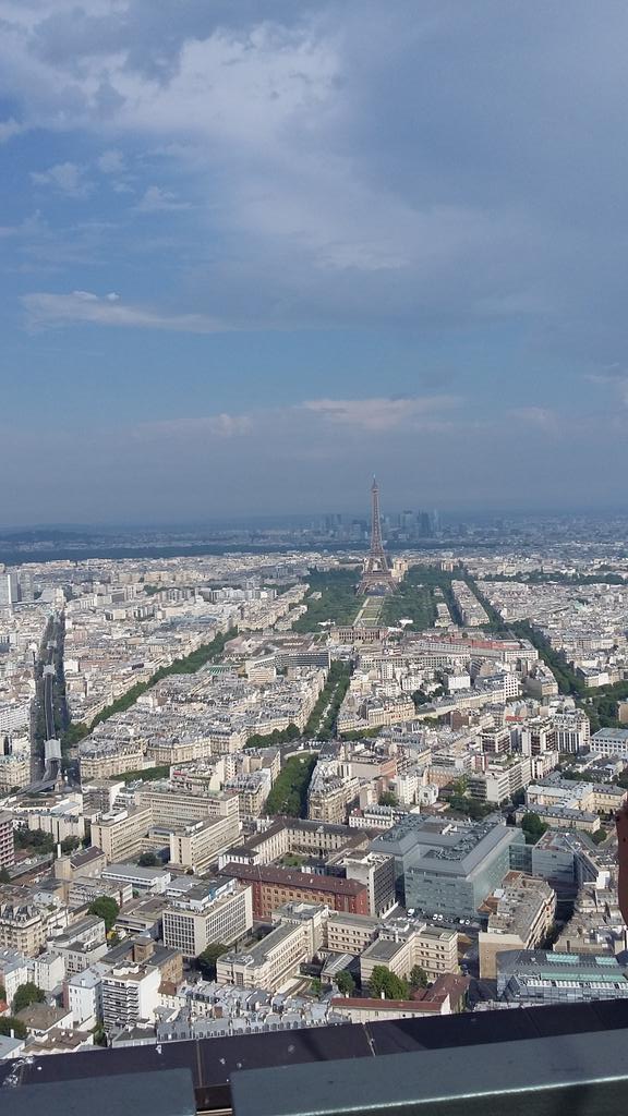 rws_mfl's tweet photo. Hello view! #Paris2015 http://t.co/LRLVt0ZtX1