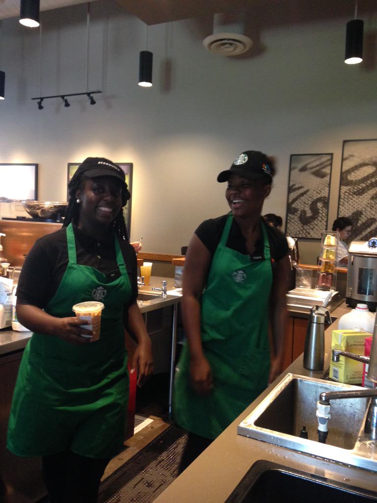 Telpineedalatte's tweet photo. Tchaya &amp; Deja are having so much fun that I had to catch some pics of Deja's 1st time on the bar! #lovethesemoments http://t.co/E3NI17u9oE