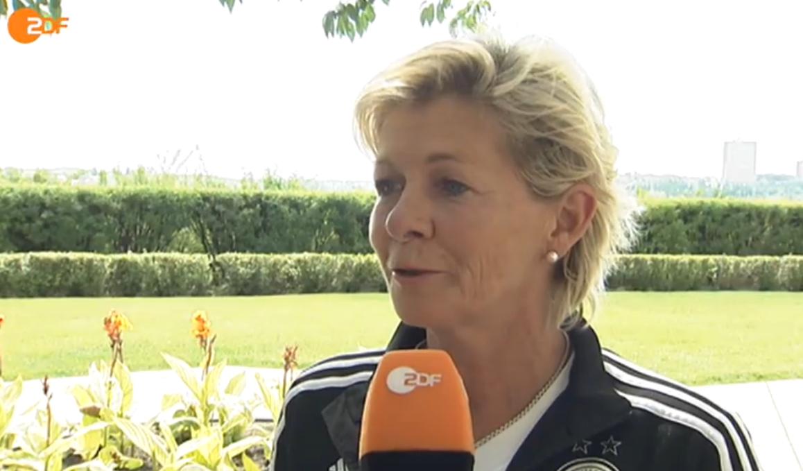 sportstudio's tweet photo. Im #ZDFInterview äußert sich #SilviaNeid zur Kritik am #USA-Spiel der @DFB_Frauen @FIFAWWC
http://t.co/5yCEsaVCON http://t.co/kTo3S080Jp