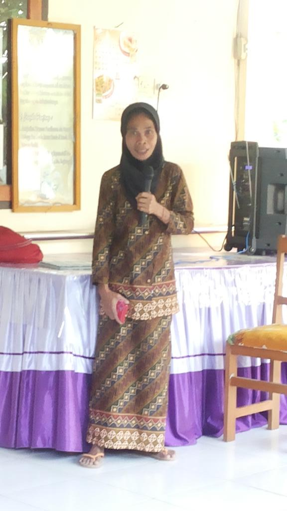 Ibu rosna slh 1 pnghuni pnti yg pnya bakat mnyanyi <a href="/Info_Gorontalo/">Informasi Gorontalo</a> <a href="/MBSpensaLimboto/">MBSL GORONTALO</a> #SenyumKitaSenyumMereka