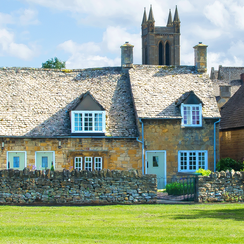 #Broadway#crafts# A new 2015 greeting card featuring Broadway in the Cotswolds#See them all: cotswoldcardsandcrafts.co.uk