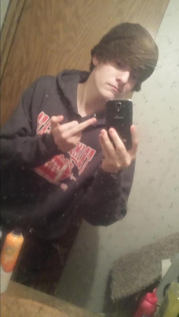 nerfd6rt's tweet image. I look retarded period!!!!!!