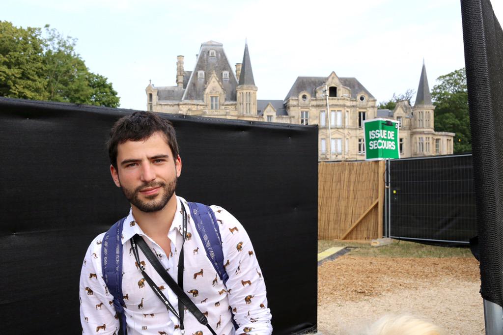 AmbroiseCa's tweet photo. Vie de château : troisième jour ! On ne lâche rien pour le CM du @FestBeauregard. http://t.co/ngqgyhbJac