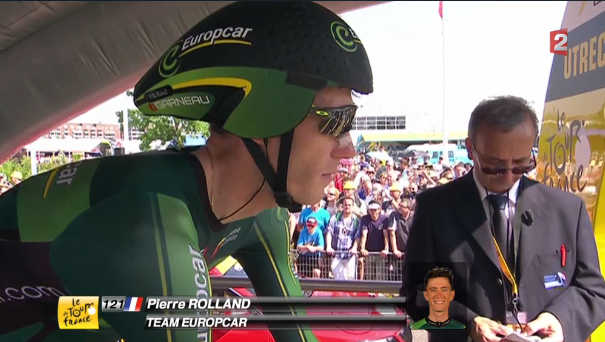 LeGruppetto's tweet photo. C'est parti pour Pierre Rolland ! Ça vaut bien un point "Jean-René Bernaudeau cherche un sponsor". #TDF2015 #TDF http://t.co/BJRfeG0GJ4